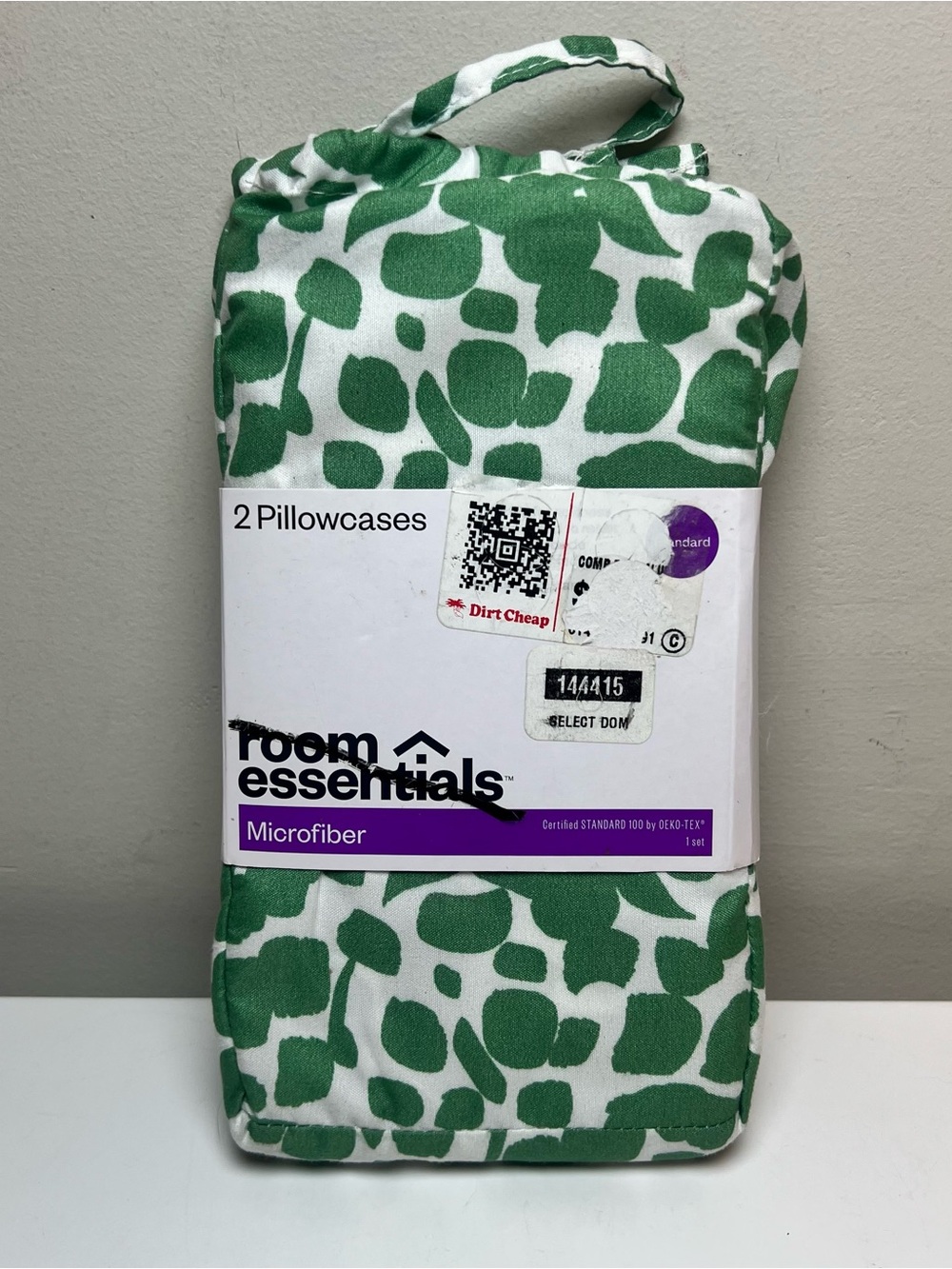 Room Essentials Green and White Microfiber Pillowcases - 2 Pack
